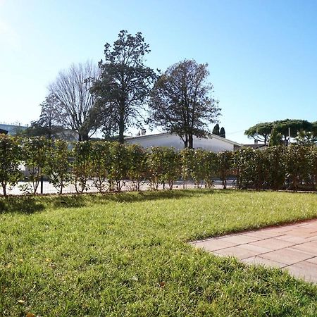 Ferienwohnung Relax By The Garden - Flat For Up To 6 Guests Porto Santa Margherita Exterior foto