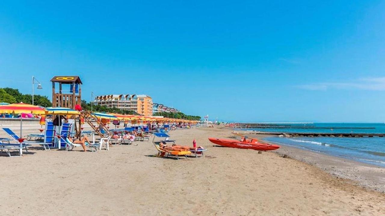 Ferienwohnung Relax By The Garden - Flat For Up To 6 Guests Porto Santa Margherita Exterior foto
