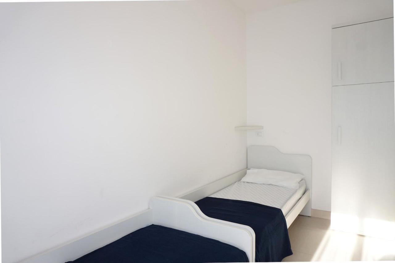Ferienwohnung Relax By The Garden - Flat For Up To 6 Guests Porto Santa Margherita Exterior foto