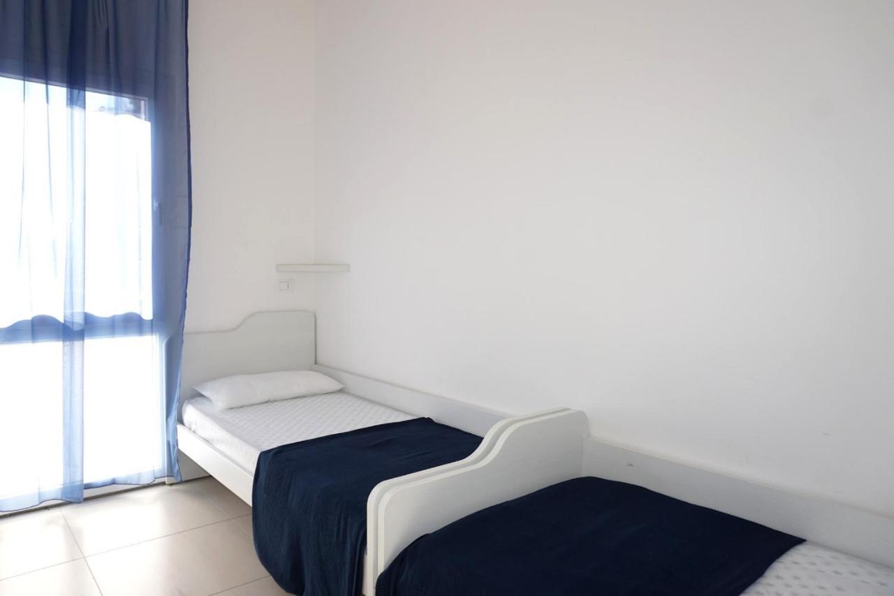 Ferienwohnung Relax By The Garden - Flat For Up To 6 Guests Porto Santa Margherita Exterior foto